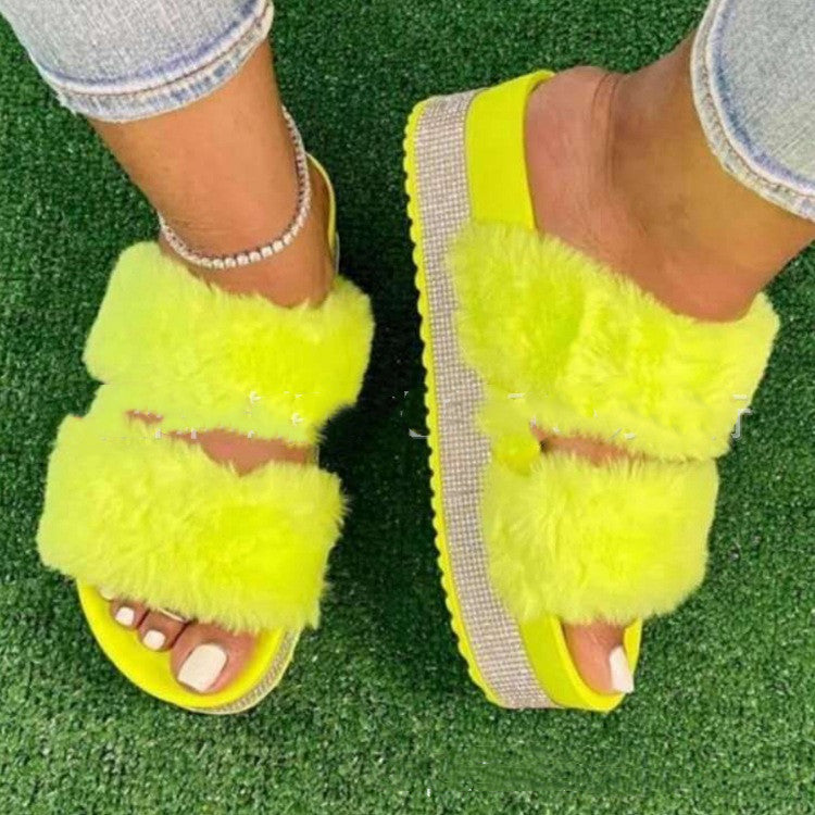 Women's Fluffy Fur Slippers.