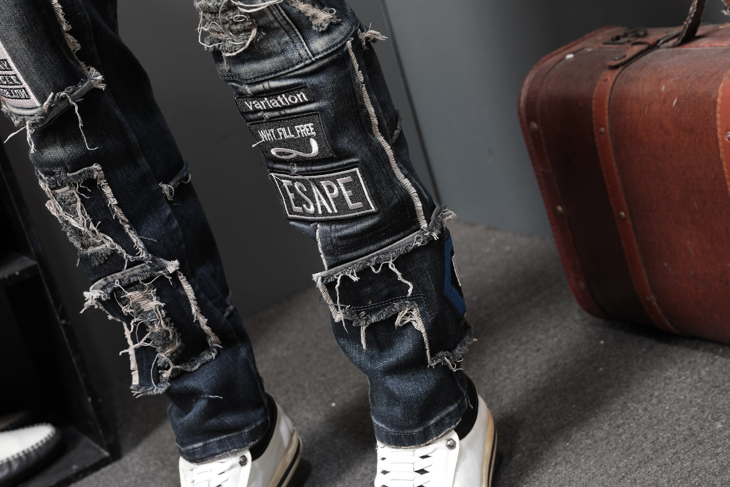 Men's Shredded Patch Embroidered Badge Jeans.